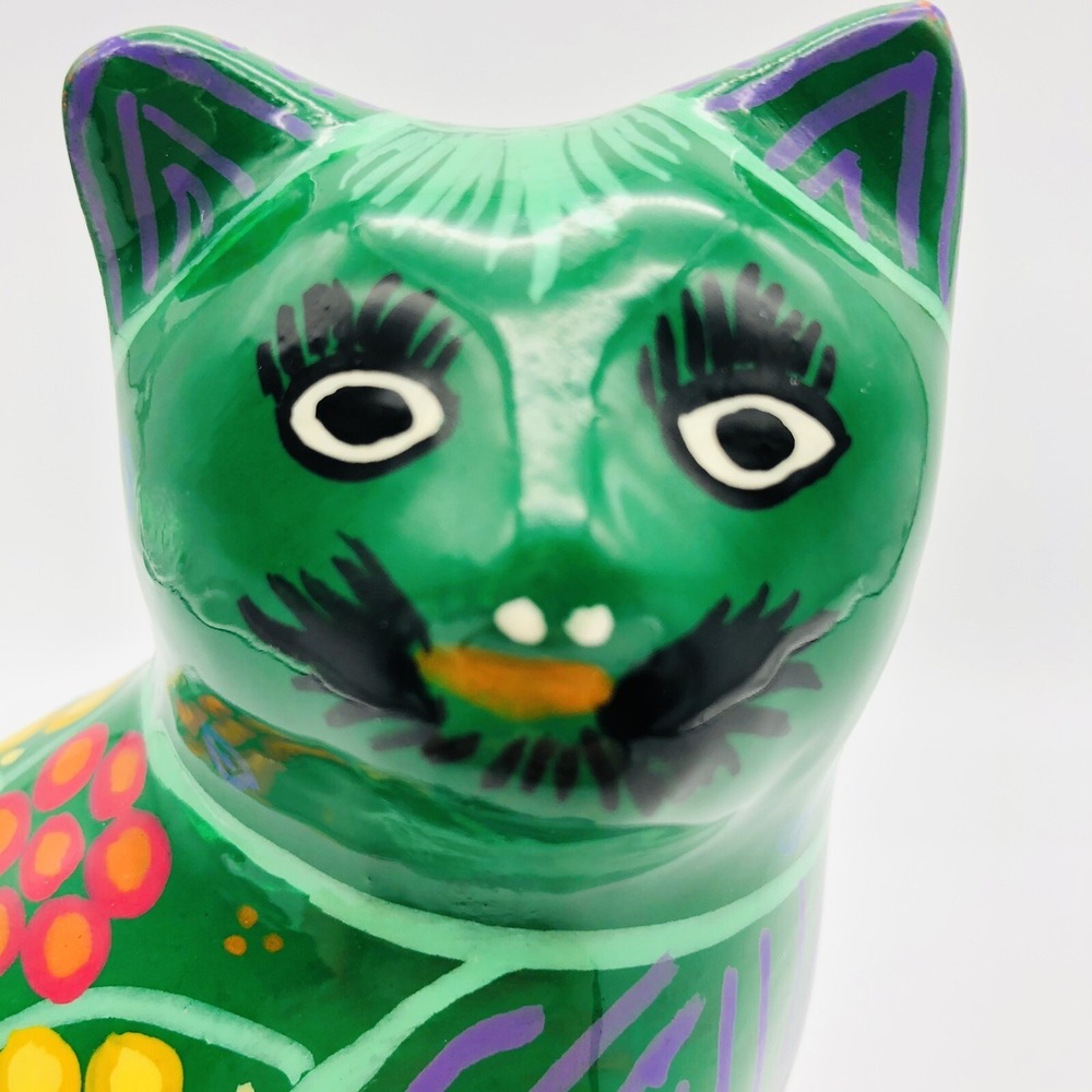Talavera Cat Handmade & Hand Painted Mexican Art Pottery Green Sitting Eyelashes - Picture 2 of 7